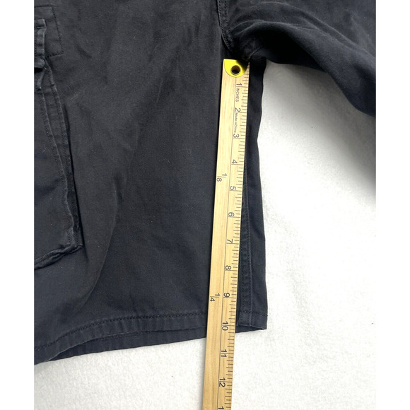 Levis Mens Cargo Shorts Size 40 Black Baggy Skater Y2K Grunge Flap Pockets - Picture 5 of 16